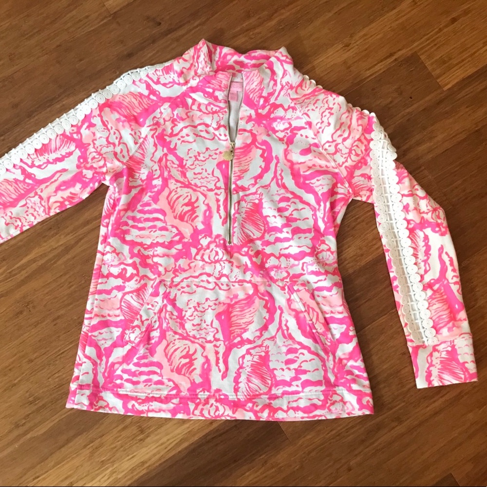 Lilly Pulitzer EUC Lace Sleeve Skipper Popover